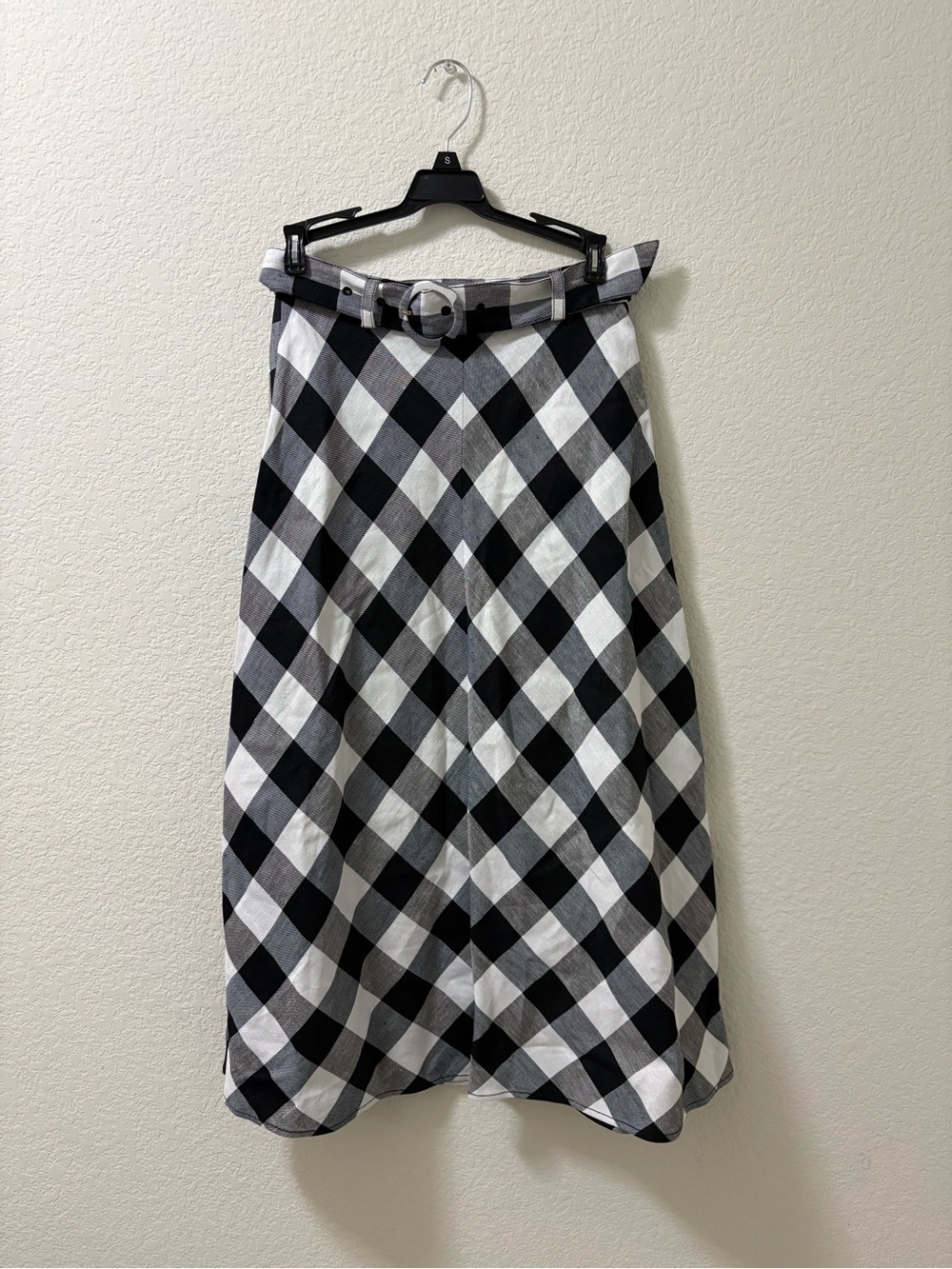 Kate Spade New York long plaid black and white skirt. Size 2. New without tags.